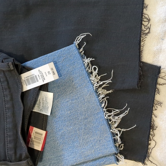 Levis Wedgie Fit Jeans . 2 Pairs - Picture 15 of 16